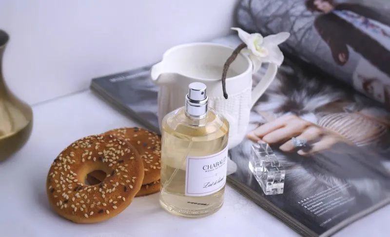 寻香|五彩斑斓的黑算什么,来见识一下五光十色的白