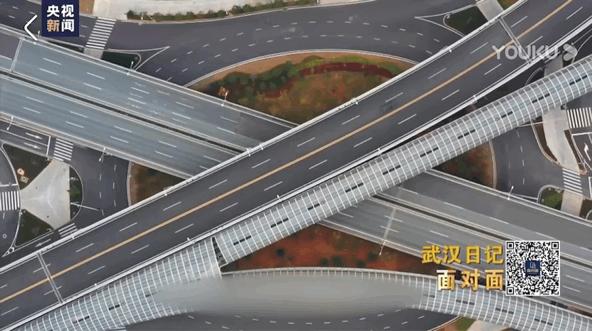 从专业团队到手机直拍的“武汉”，他们都在记录和传递真与信