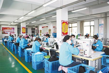 决战决胜脱贫攻坚手抄报内容图文,书写精彩脱贫答卷