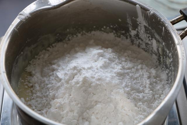 自制恐龙蛋做法,手工自制恐龙蛋里的恐龙