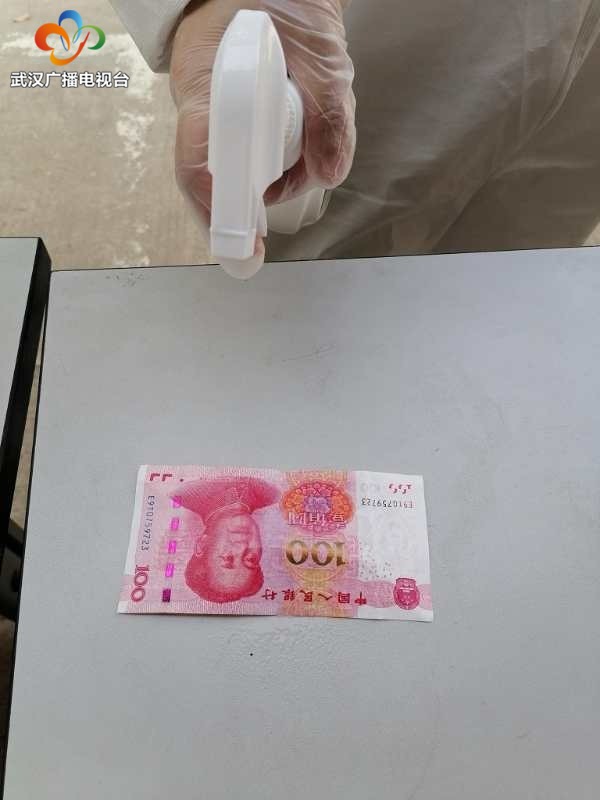 党旗插在最前沿图片,党旗插在群众需要的地方