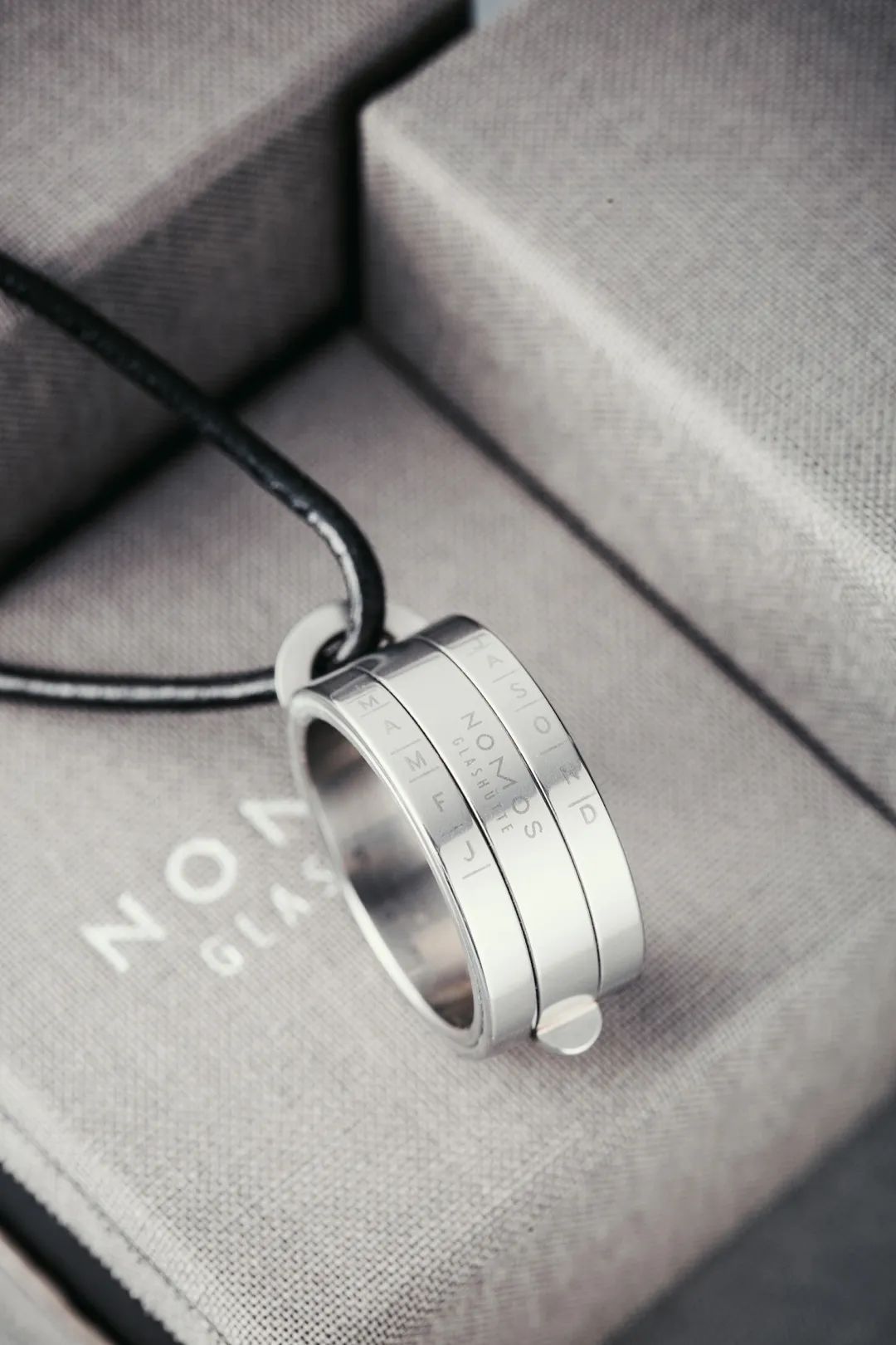 给我一杯萧邦的红酒来开狂欢的Party