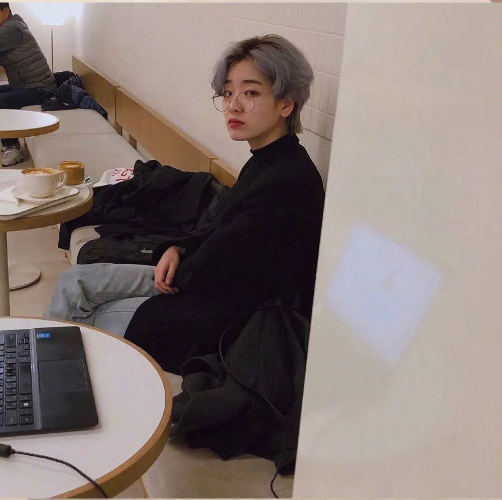 短发胖女孩穿衣搭配,短发穿衣搭配女冬季