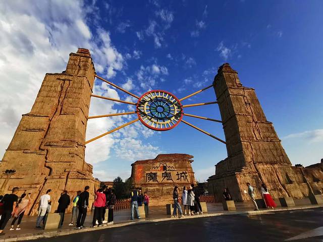 南北疆深度环线8日游,南北疆30天旅游攻略