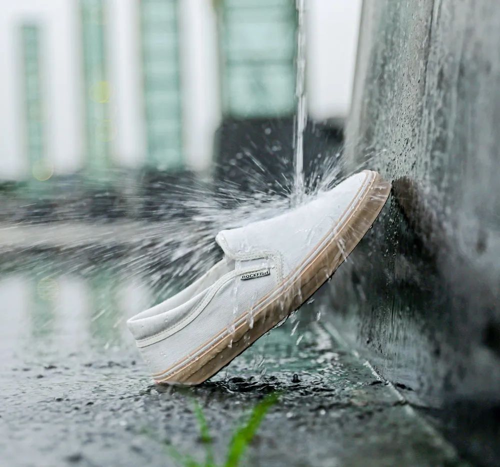 英国的小白鞋,帆布不系鞋带小白鞋