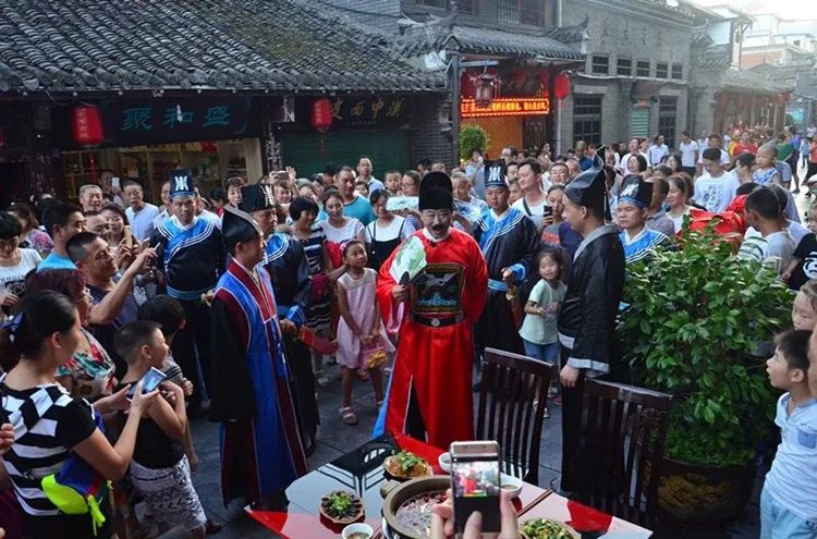 秦奋有新貌丨昔日偏僻小城成宝地生态旅游助力石泉脱贫发展