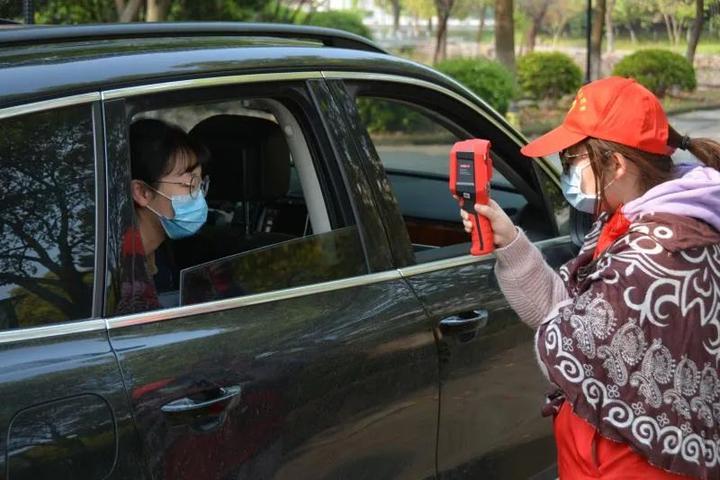 海高开学,海宁宏达高级中学新生开学