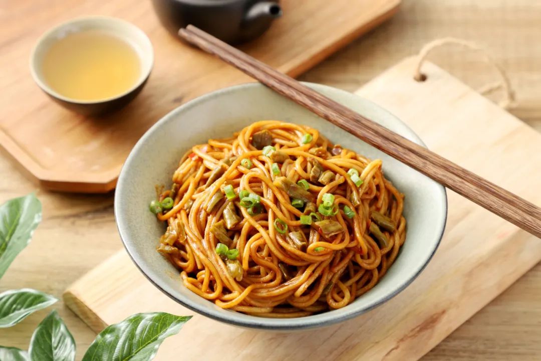 正宗的武汉风味热干面,热干面香辣武汉