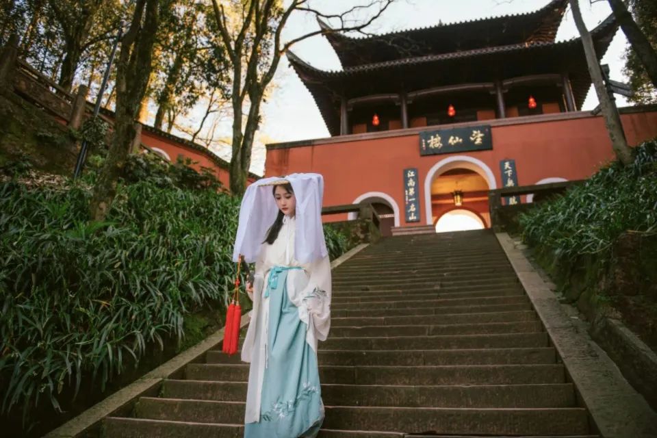 成都五一露营星空云海,云海五一旅游攻略最新