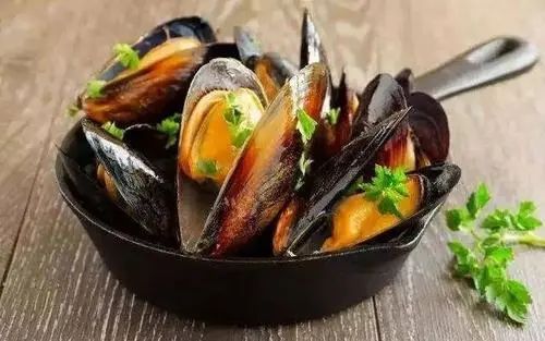 警告这4种食物别再吃了,九种潜藏中毒风险的食物揭秘