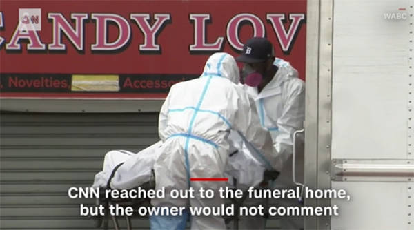 纽约4辆卡车发现近60具尸体，警察：从未见过这种事