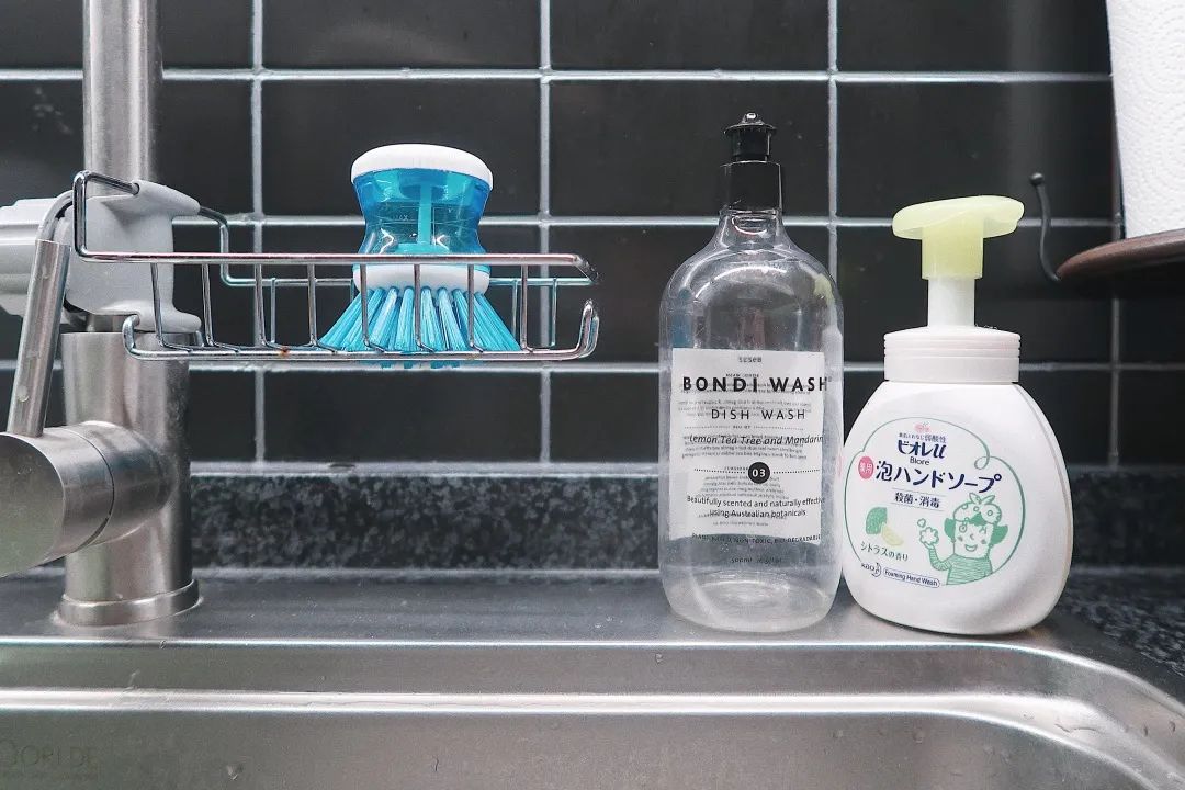 玻璃瓶水瓶1500ml空瓶,朝三暮四大水瓶图片