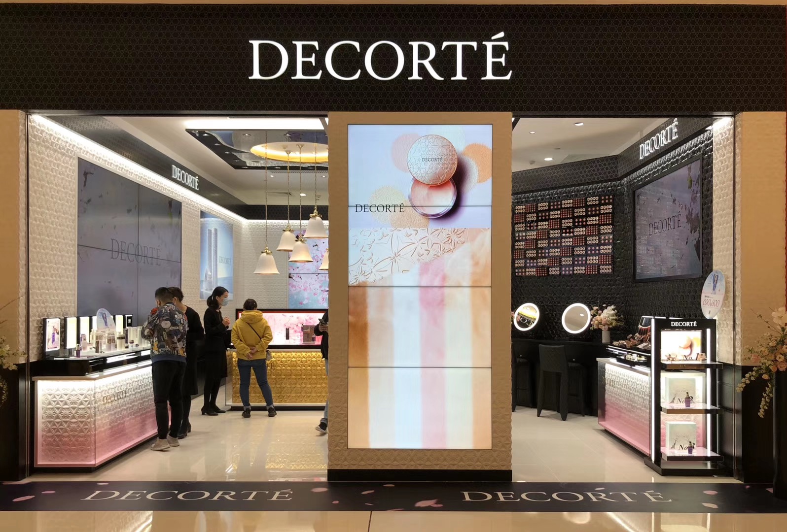 疫情期间郑州购物中心状况,郑州商场疫情什么时候开业