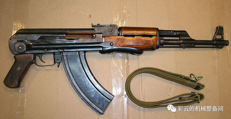 为什么ak47变成了连发,为什么ak47性能优越