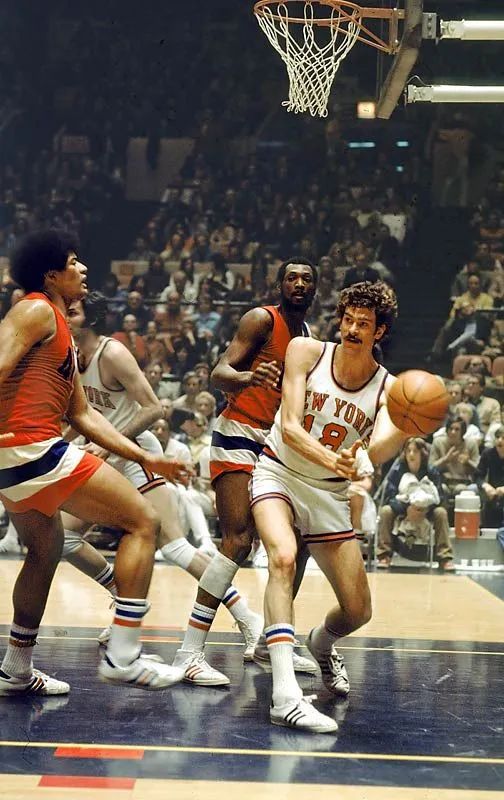 乔丹第1次绝杀湖人,乔丹对战湖人总决赛经典时刻