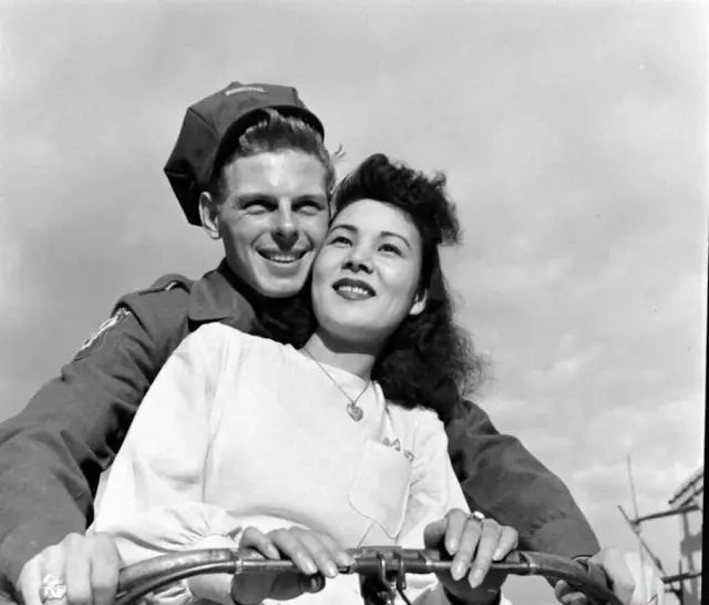 靠越战声名鹊起的色情杂志：花花公子杂志为什么对美军如此重要？