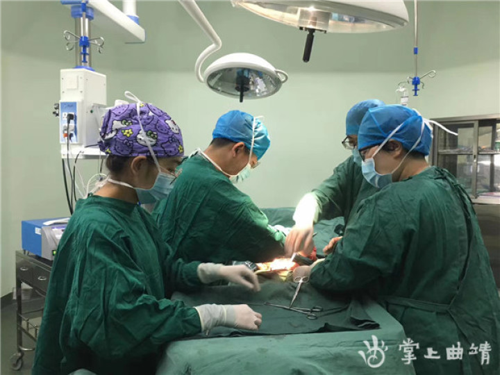 县人民医院泌尿外科什么水平,曲靖人民医院泌尿科专家门诊