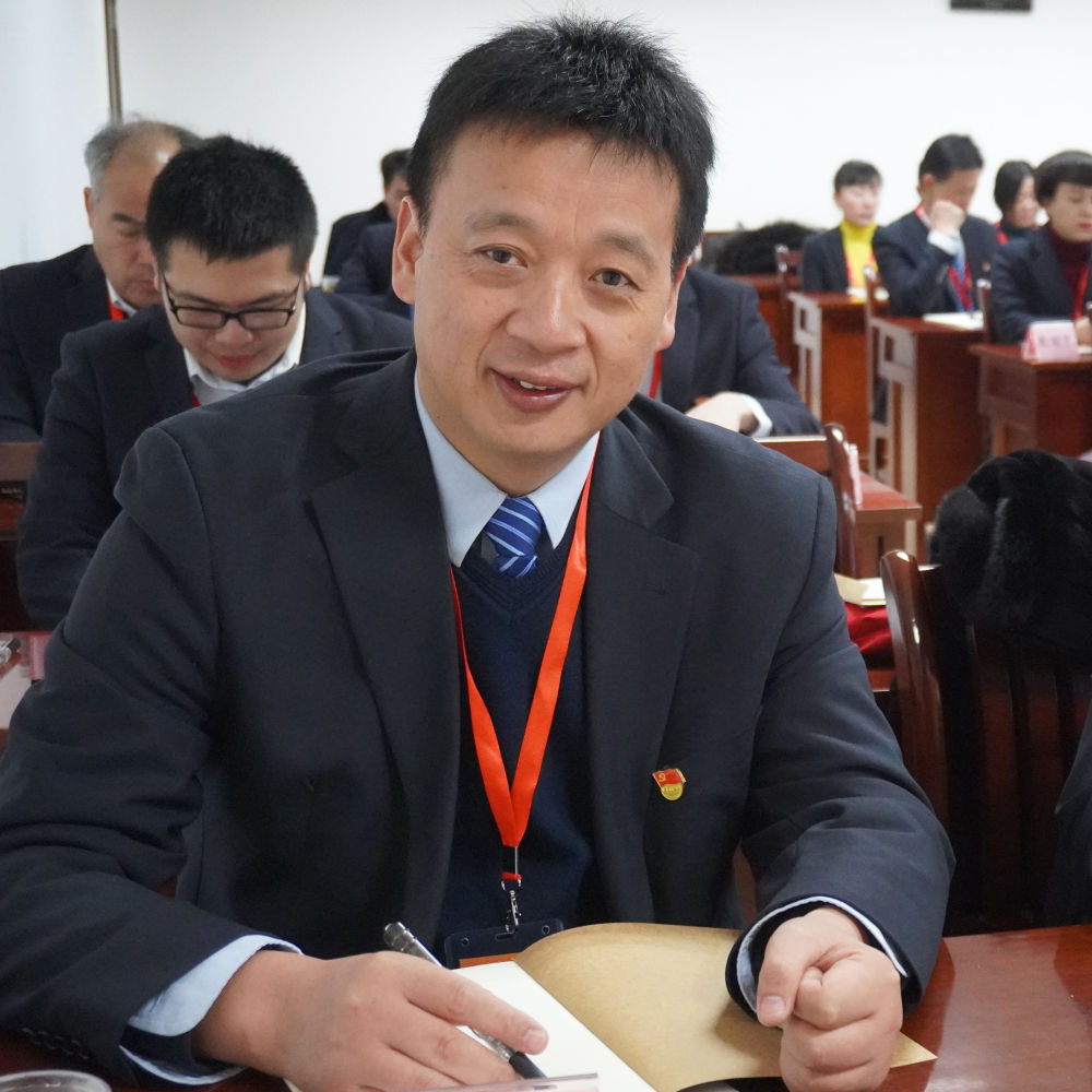 抗击疫情风雨无阻我们在行动,风雨无阻抗击疫情人人有责