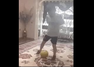 鐤儏瓒崇悆,鐤儏闃村奖绗肩僵涓嬬殑瓒崇悆