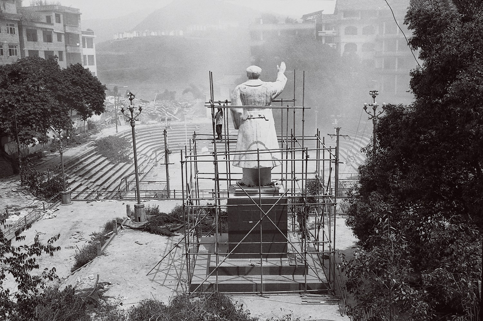 摄影师｜罗怀学：沉于水底永恒的故乡，用摄影向它告别