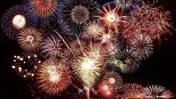 各自忙乱互相牵挂下一句是什么,成年人之间的感情参杂着