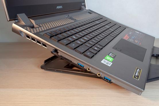 技嘉17.3寸aorus17g缺点,技嘉aorus17g-xc笔记本怎么样