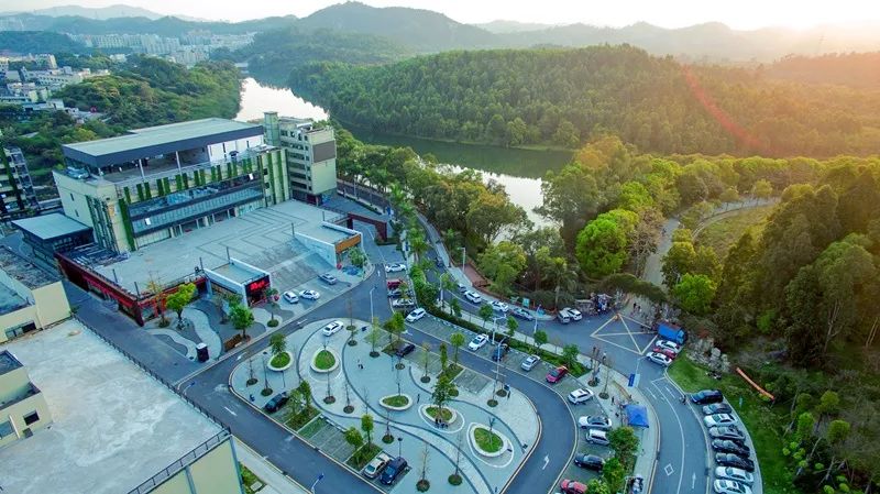 地铁10号线沿途有何景点,龙岗地铁3号线会经过哪些景点