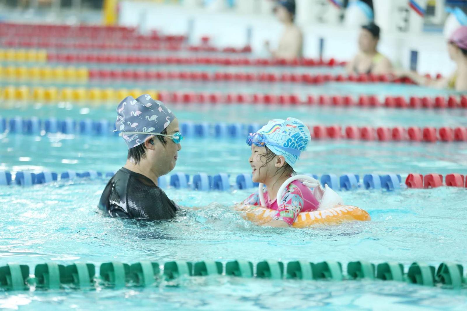 鎶楃柅鍋ヨ韩绾夸笂娲诲姩,鎶楃柅鎴峰浣撹偛娲诲姩