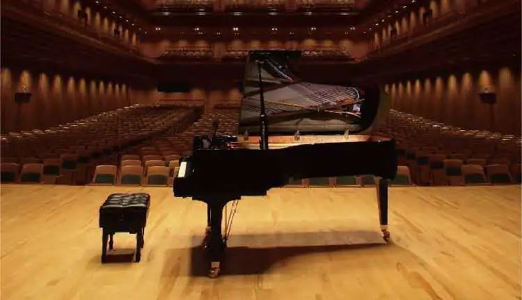 涓庝綘绔ヤ箰闂ㄧエ,涓庝綘绔ヤ箰鎶栭煶鍥㈣喘