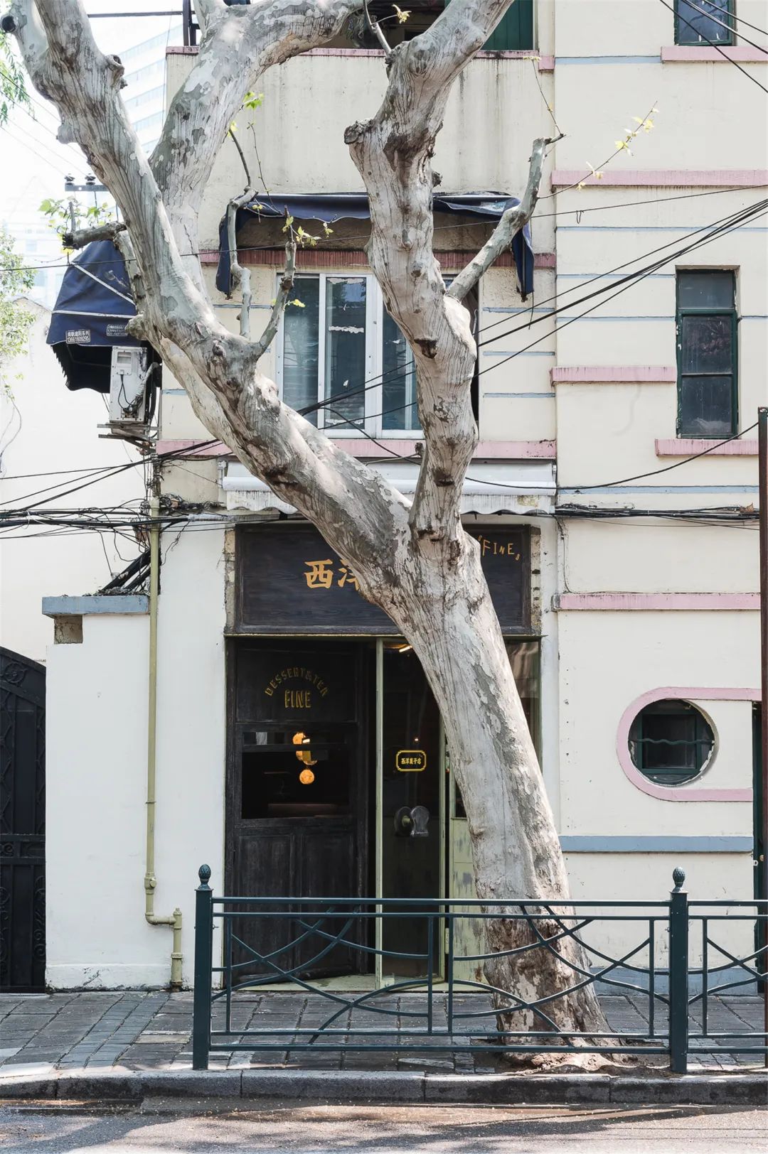 120平网红店铺设计装修,最酷的店铺空间设计