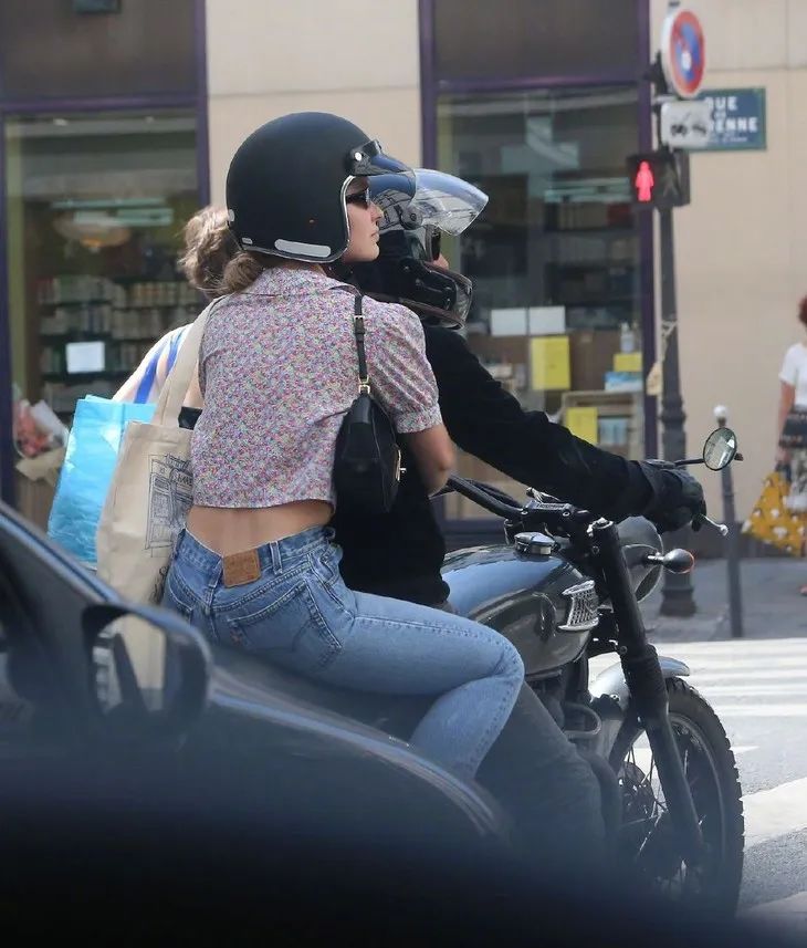 时髦办|穿对鞋有多显瘦，没脚踝的德普女儿最知道