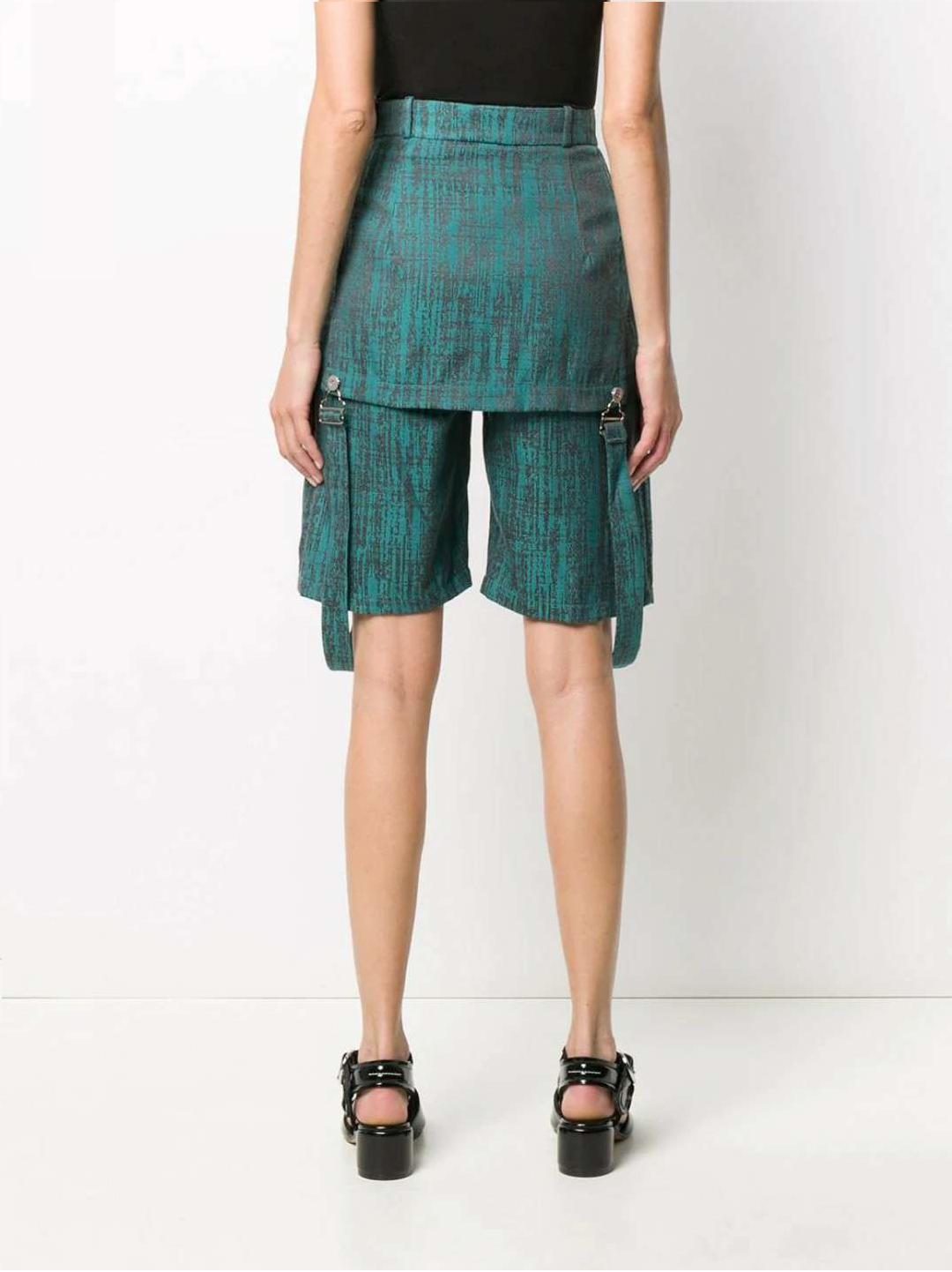 不仅只有少女感！原来背带裤也有两幅面孔？