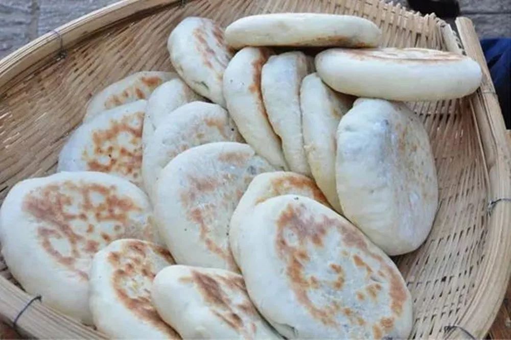 云南楚雄旅游特产必买,云南楚雄旅游必备物品清单