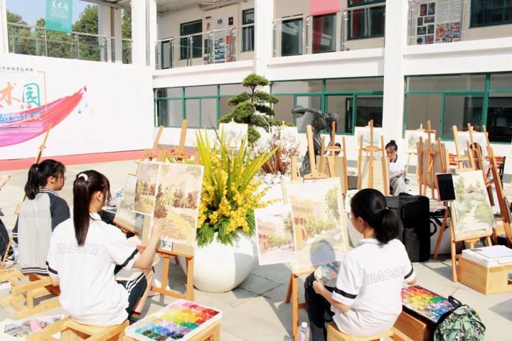 高中里难寻的“小班化教学”，学军中学这家新“分号”实现了