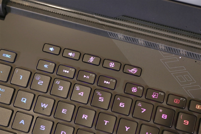 rog枪神4plus对比魔霸新锐,rog笔记本枪神4plus开箱