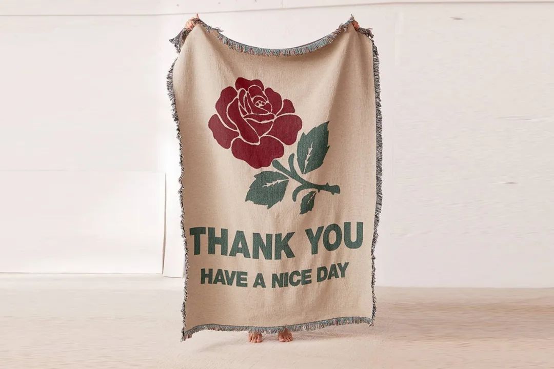 看完这些潮牌单品家居，我家的画风要变了