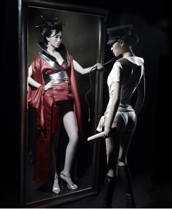 让《男人装》脱销的性感妖姬，如今更绝了