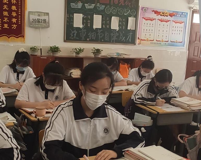 三分考七分报名条件,三分报志愿技巧