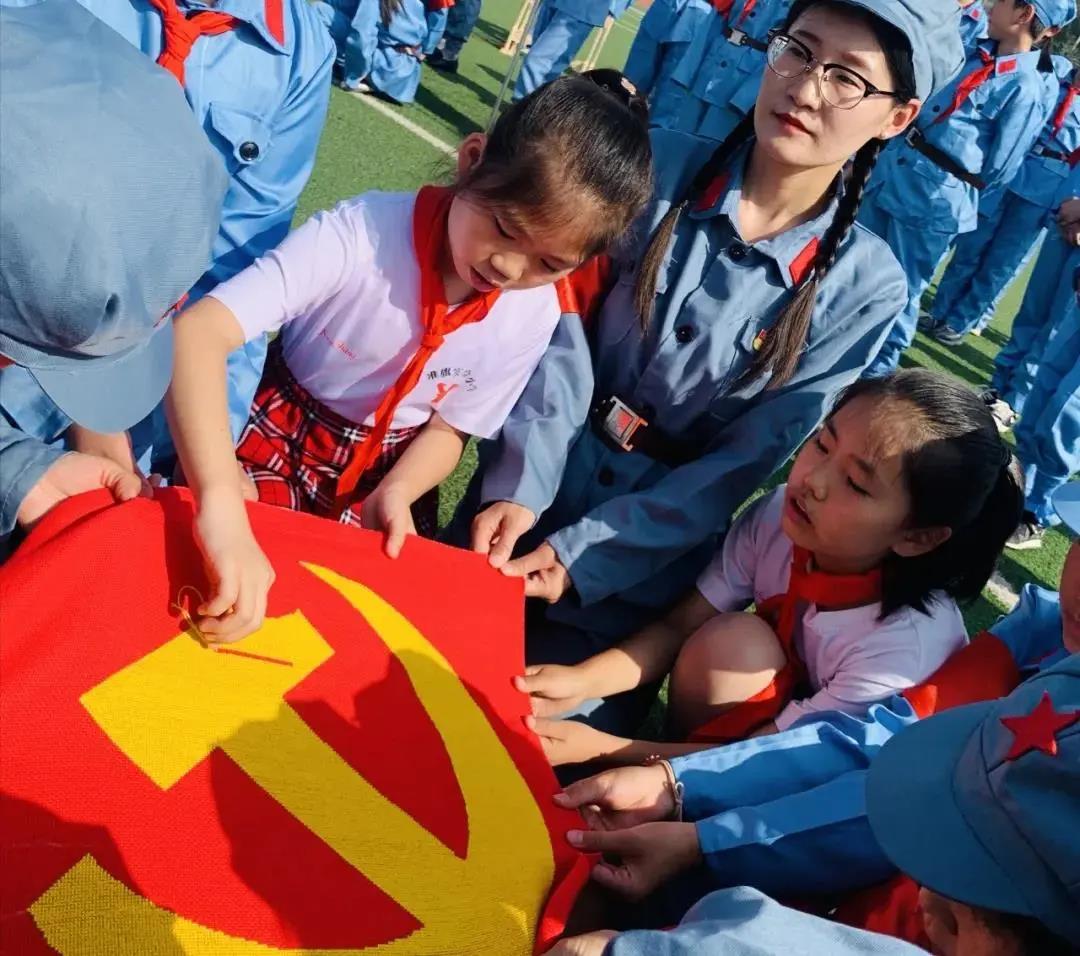 中国*产党共**建*党**99周年，各地少先队员们这样表达祝贺