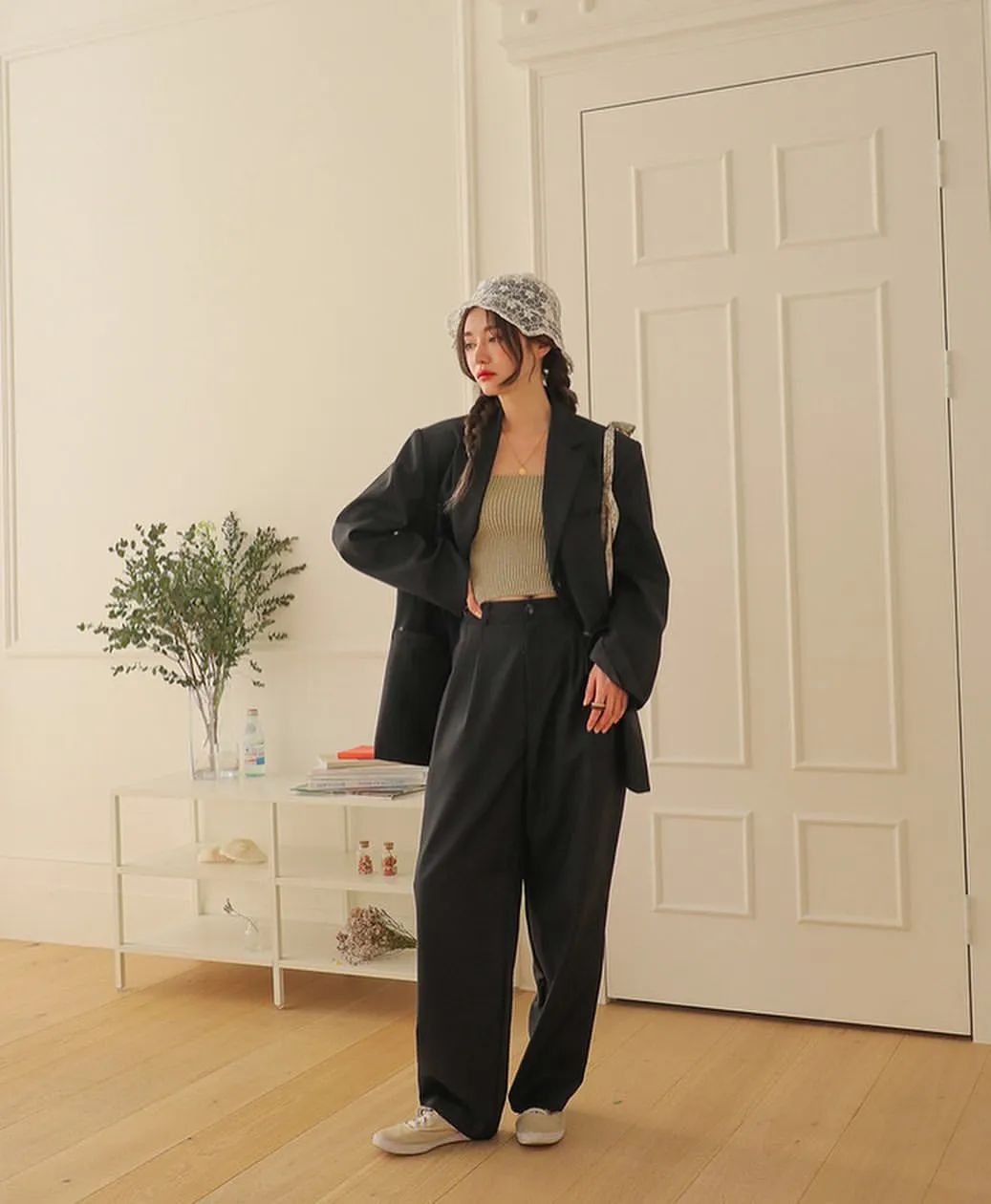 blackpink泫雅摆尾,blackpink全员观看泫雅舞台