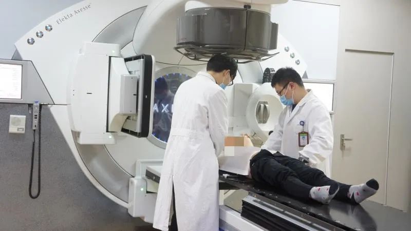 【专家在身边】“黄豆”大小的结节竟是乳腺癌？只能一切了之？专家给出了这样的答案……