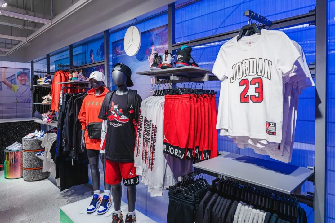 全球nike三大门店,广州nikerise概念店