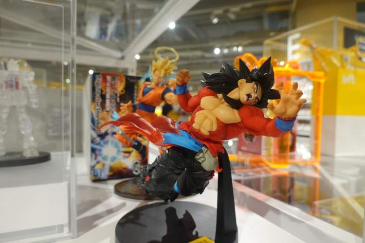 “杂货控的天堂”LoFt今天开业，排队排到弄堂去……神奇