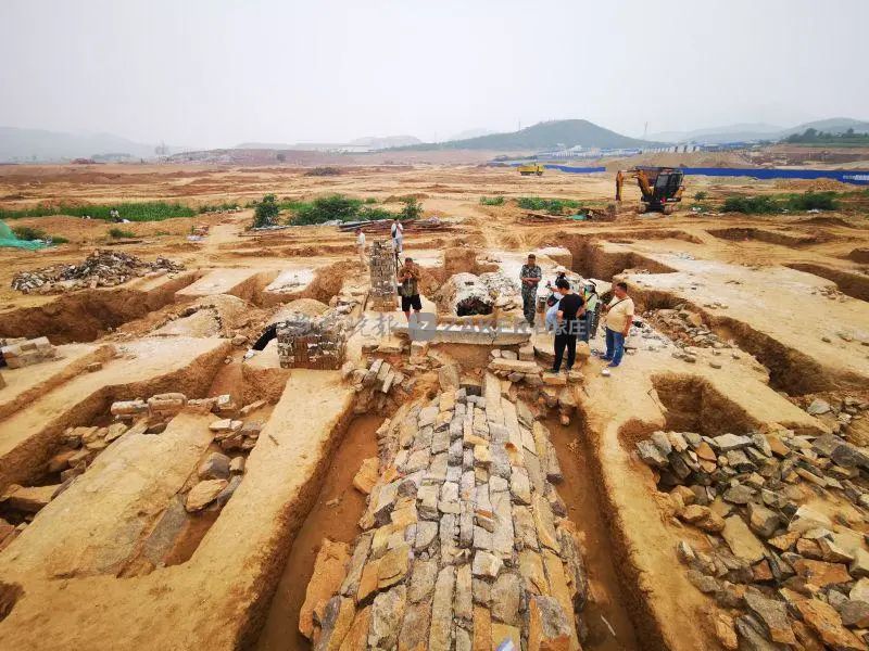 河北磁县千年古墓之谜,深山里的清朝墓群