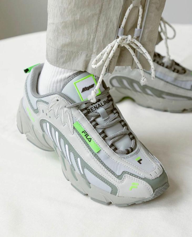 《姐姐》到四公，姐姐们已成专业运动鞋鉴赏团