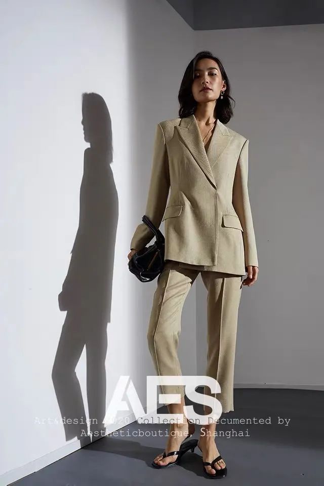 讲穿搭｜时髦的人都开始买秋装了！平价高级感最值得pick