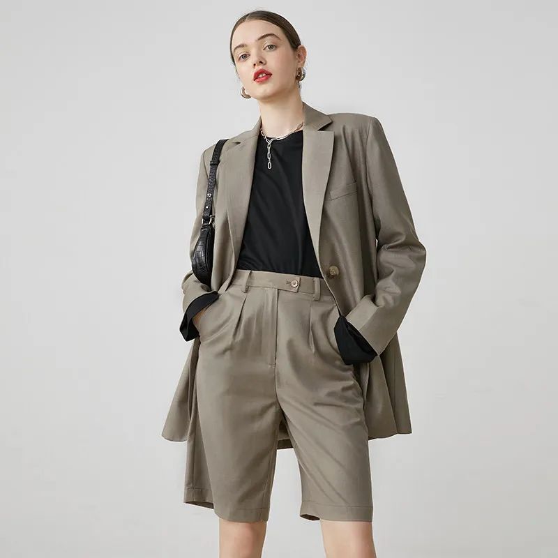 百慕大针织短裤,百慕大白色短裤