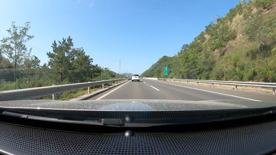 新款小鹏p7标准续航磷酸铁锂,小鹏p79万公里之后的续航