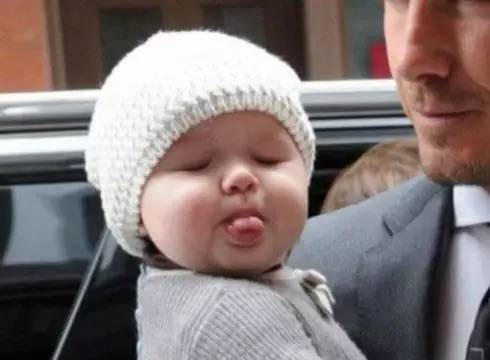 胎儿在子宫里是粘在子宫吗,宝宝在肚子里会无聊不