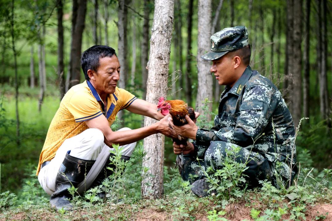情满大山扶贫路,情满扶贫路